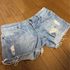 ショートパンツ デニムパンツ ダメージパンツ 平成ファッション 平成ギャル