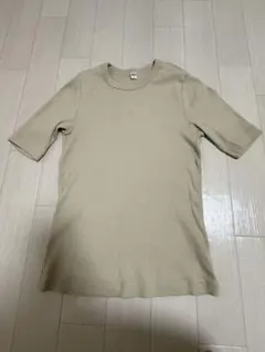 UNIQLO ベージュ 五分袖 Tシャツ M