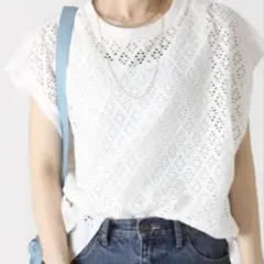 （お値下げ）シンプリシテェ レース切り替え 半袖Tシャツ ホワイトのサムネイル