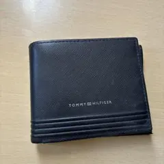 TOMMY HILFIGER 二つ折り財布 ブラック