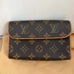 美品 Louis Vuitton スタッフ ウエストポーチ ベルト - メルカリ