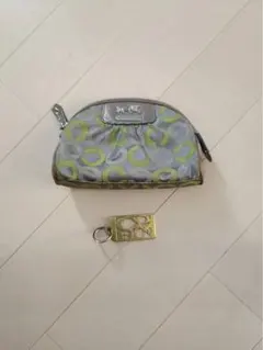 コーチ　メイクポーチ　チャーム　セット