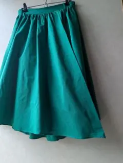 値下げしました！switch グリーン フレアスカート