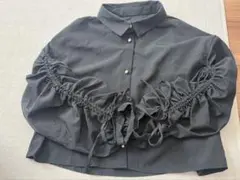 ブラックシャツ