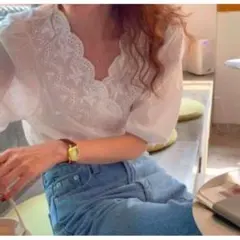 大人気  ボタニカル柄 ブラウス シャツ 白 ホワイト 抜襟 花柄 レディース