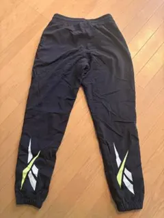 値下げ！Reebok クラシックス ベクター トラック パンツ　Mサイズ