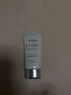 d'Alba UV ESSENCE WATERFULL+ サンクリーム　グリーン