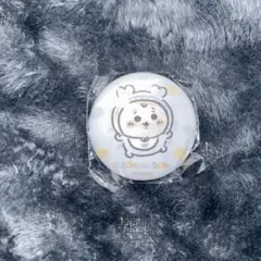 ちいかわくじ　chiikawa baby おねんね缶バッジ 古本屋　カニちゃん