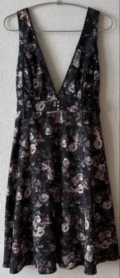 axes femme バラ柄　ジャンスカ