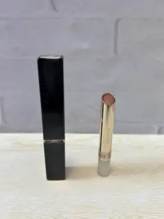 SUQQUベルベットフィットリップスティック03