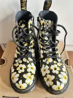 Item thumbnail for item 0695fbc1-f23a-473f-9647-e87f34d4d6df