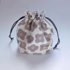 お弁当袋　巾着　おにぎり入れ　保温保冷　ハンドメイド　北欧風生地　グレー