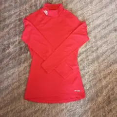 adidas アンダーシャツ