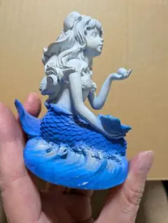 人魚の置物 青い尾ひれ