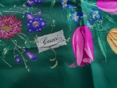 GUCCIのスカーフ