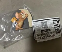 トムとジェリー ジェリーとタフィーがいるお家 フィギュア　ガチャ