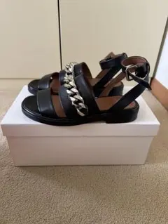 GIVENCHY チェーン レザー サンダル　36.5のサムネイル