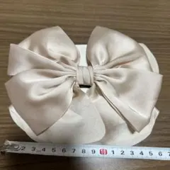 新品　ルナアース　ベージュ サテンリボンバレッタ　アイボリー系