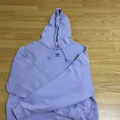 adidas トレフォイルロゴ パーカー パープル Lのサムネイル