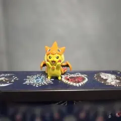 ポケモンセンター ガチャ メガリザードンポンチョ ピカチュウ メガトウキョーのサムネイル