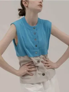 UNOF BICOLOR TANK TOP - メルカリ