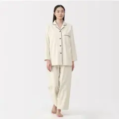 【新品未使用品】　無印良品　脇に縫い目のないフランネル長袖パジャマ　婦人用　M