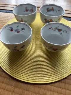 花柄と果物の装飾 陶器ボウル4個セット