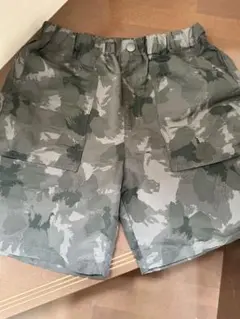 UNIQLO 迷彩柄 ハーフパンツ 130cm