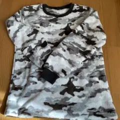 もこもこフリース　迷彩柄パジャマ 160サイズ