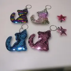 カラフル猫型スパンコールキーホルダー4個セット 星型ヘアピン２個セット