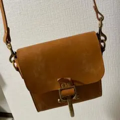 ブラウン レザー