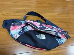 THE NORTH FACE ボディバッグ 花柄