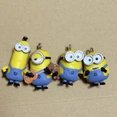 ミニオンズ　ガチャガチャ　キーホルダー