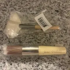 Jane iredale フェイスブラシ2種のサムネイル