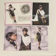 MIKA アクリルスタンド・缶バッジ・ポストカードセット