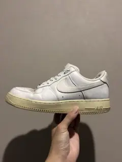 NIKE AIR FORCE 1 ホワイト スニーカー