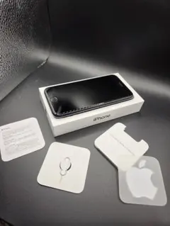 iPhone SE 第3世代 SIMフリー