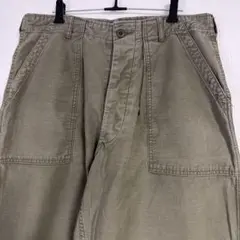 オリーブグリーン カーゴパンツのサムネイル