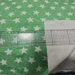 約90~100cm　接結ニット　生地　はぎれ　スター　グリーン