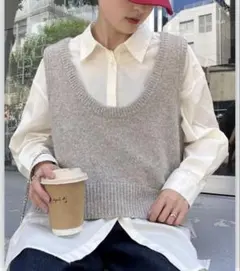 《✭値下げ✭》CIAOPANIC TYPY 深Uネックラメニットベスト