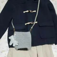 グレーのかぎ針編みスマホショルダーバッグ　　 ポニーチャーム付　ハンドメイド