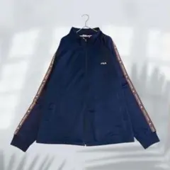 フィラ 【3L】ジャージー上 スポーツウェア ロゴ 袖英字ライン E7588