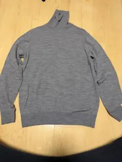 UNIQLO エクストラファインメリノタートルネックセーター（長袖）　L