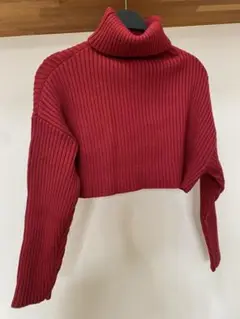 新品タグ付き　GRL タートルネッククロップド丈ニット　トップス　mb1395
