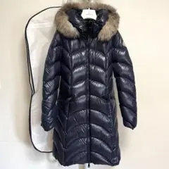 美品 MONCLER \"ALBIZIA アルビジア\" 国内正規 ブラック T1 2025年最新】モンクレール ALBIZIAの人気アイテム - メルカリ
