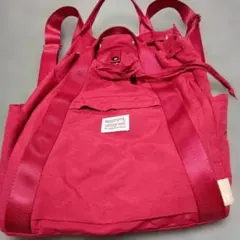 キレイな赤ROOTOTEルートート２wayリュックバックのサムネイル