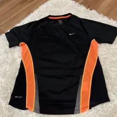 Nike DRI-FIT ブラック/オレンジ Tシャツ Sサイズ