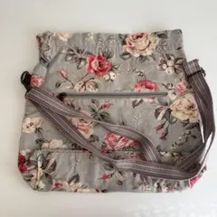 Cath Kidston　キャスキッドソン 花柄ショルダーバッグ