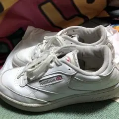 Reebok リーボック　クラシック　スニーカー　白