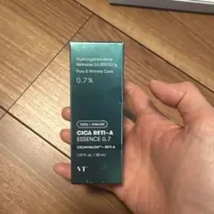 VT CICA RETI-A ESSENCE 0.7 30ml レチノール